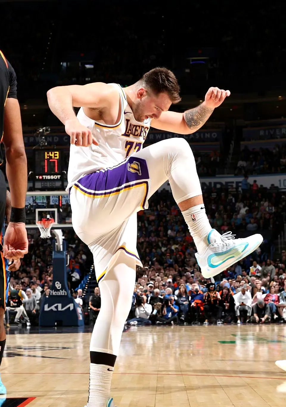 意大利男篮血洗湖人，巴图姆关键制胜