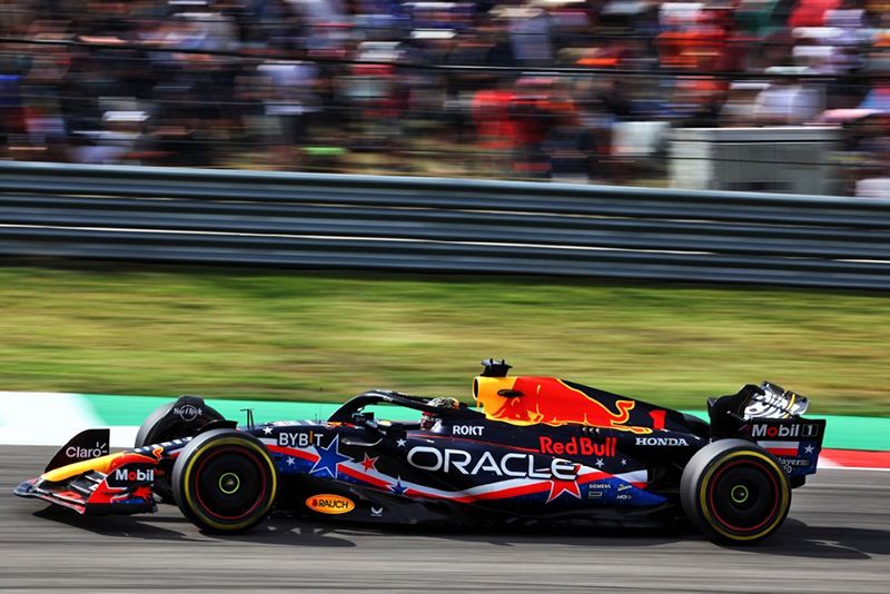 迈凯伦绝杀红牛二队,佩雷兹刷新纪录 迈凯伦绝杀红牛二队,佩雷兹刷新纪录