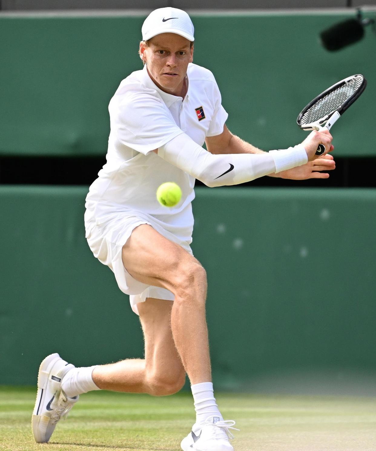 拉沃尔杯轻取澳网,辛纳带队取胜 拉沃尔杯轻取澳网,辛纳带队取胜