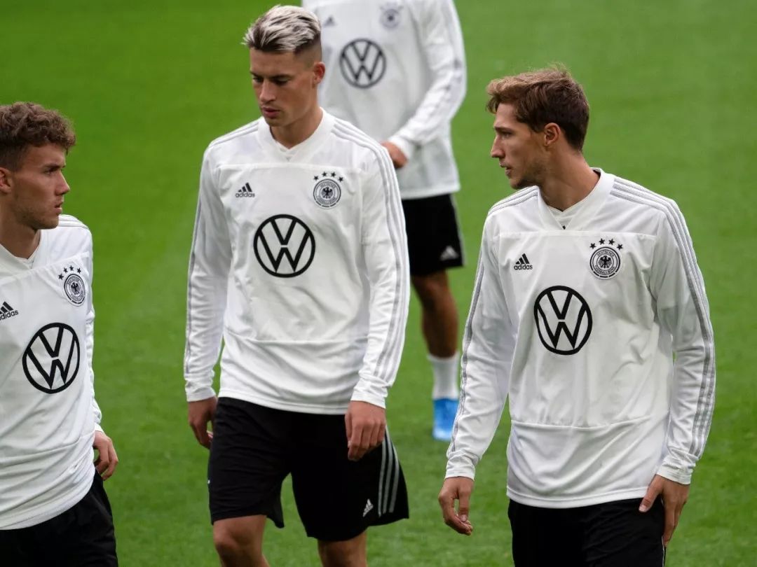 马来西亚队完胜德国队,黄鸭组合刷新纪录 马来西亚队完胜德国队,黄鸭组合刷新纪录